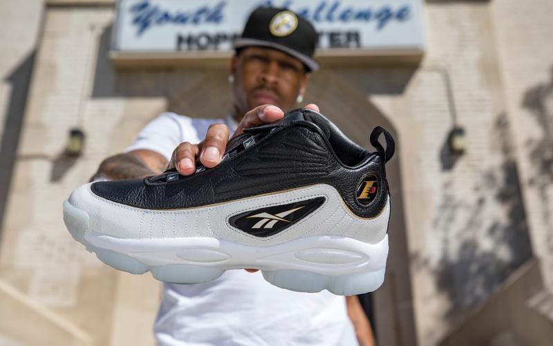 开云中国-最高礼遇！拥有终身球鞋合同有多难？历史仅此7人，科比竟无缘！