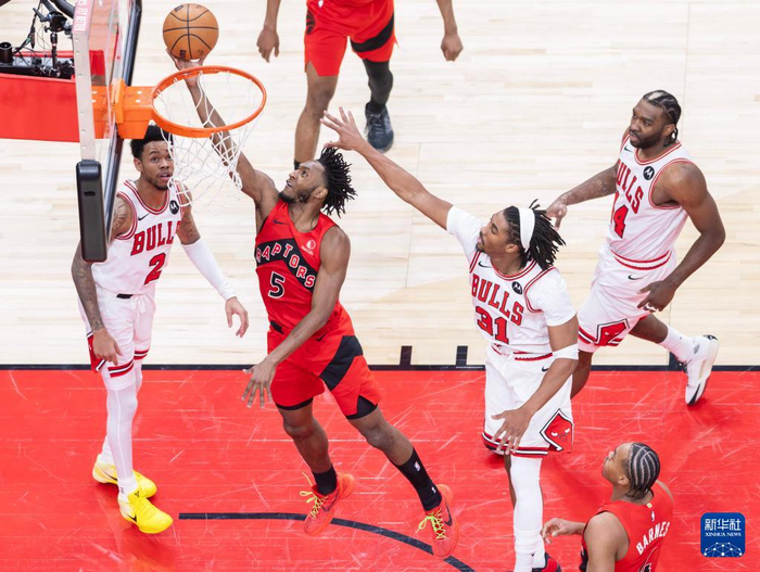 开云下载-篮球——NBA常规赛:猛龙胜公牛|新华社|布泽利斯|多伦多猛龙队|芝加哥公牛队|球员_新浪体育_新浪新闻